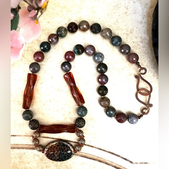 Handmade Necklace in Earth Tones - Picture 4 of 7